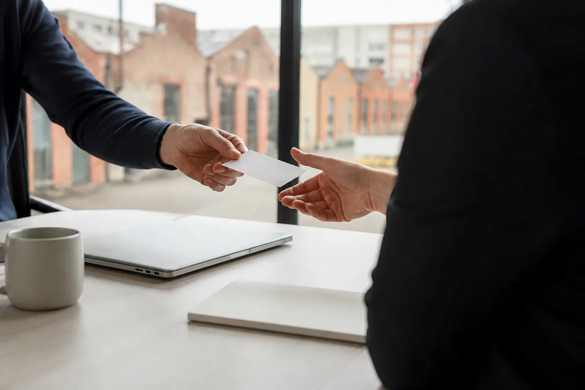 Séquence d’une demande d’avis remise à un client en fin de prestation
